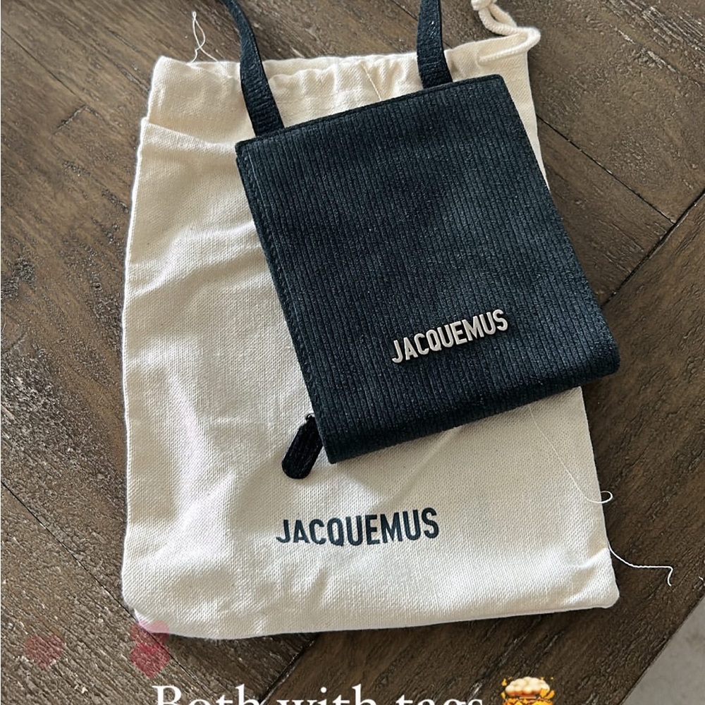 jacquemus neck purse wallet Gadju gadjo tags are not attached but come with